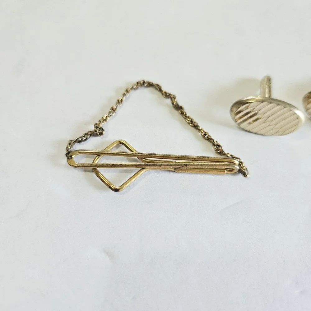 Swank 1940-50's Vintage Brass Tie Bar Clasp W Gold Toned Metal With Cuff Links
